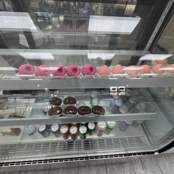 Alkabeer Cafe - Display Case - Cafes Near Me - Sterling Heights, Michigan