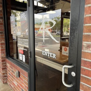 4 Rivers Smokehouse - Exterior door - Barbeque Near Me - Gainesville, Florida
