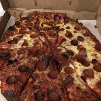 Imperial Pizza - 1/4 light cheese - exactly how I ordered it :) Lots of pepperoni - Pizza Near Me - Buffalo, New York