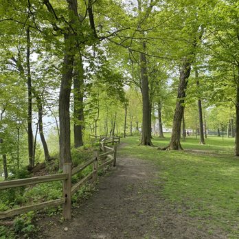 Sunrise Beach - Parks Near Me - Lake Bluff, Illinois Sunrise Beach - Parks Near Me - Lake Bluff, Illinois