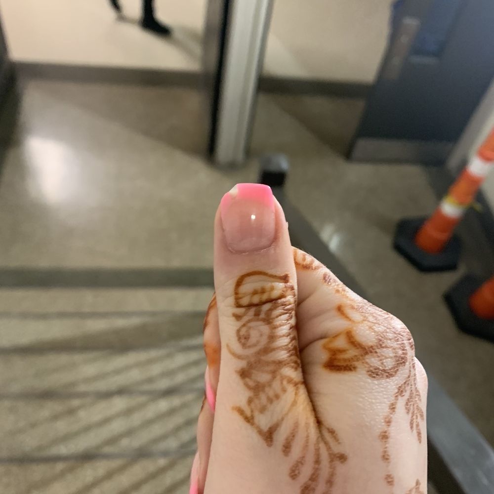 Pearl Nails and Spa - Chipped nail after 2 days - Nail Salons Near Me - Wilmette, Illinois Pearl Nails and Spa - Chipped nail after 2 days - Nail Salons Near Me - Wilmette, Illinois