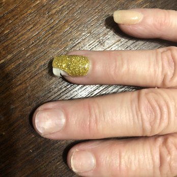 Bexley Nails - Powder dip nails came totally off, one completely chipped on one side then nail splitting off after one week - Nail Salons Near Me - Columbus, Ohio