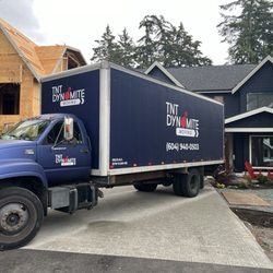 Tnt Dyn-O-Mite Moving