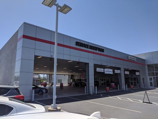 MAITA TOYOTA OF SACRAMENTO - Updated August 2025 - 326 Photos & 1107 ...
