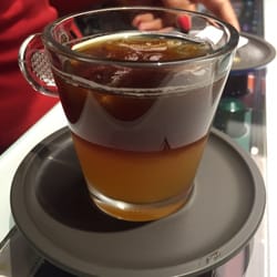 Nespresso Boutique - Suco de laranja por baixo e café gelado por cima. Delicia!
