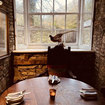 Lamb Inn - Beautiful interior - Pubs Near Me - Chipping Norton, OXF