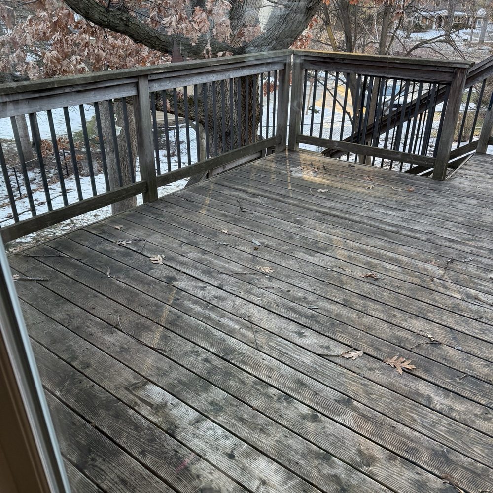 Ugly Deck - Old, beat up cedar deck - Decks & Railing Near Me - Burnsville, Minnesota Ugly Deck - Old, beat up cedar deck - Decks & Railing Near Me - Burnsville, Minnesota
