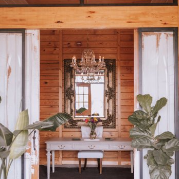 Sacred Spa + Wellness - Entry Room at Sacred - Day Spas Near Me - Schuylerville, New York