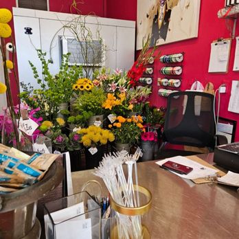 Flora Savage - Inside - Florists Near Me - New Orleans, Louisiana Flora Savage - Inside - Florists Near Me - New Orleans, Louisiana
