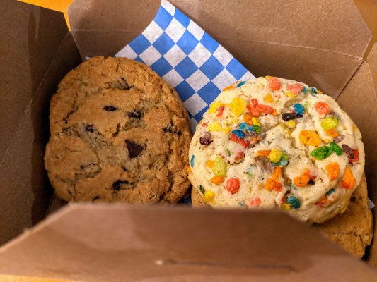 MIDNIGHT COOKIE - 140 Photos & 177 Reviews - Bakeries - 1058 N 39th St