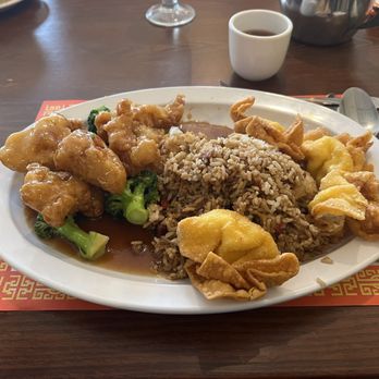 Happy Dragon Chinese Restaurant - Chinese Near Me - Biddeford, Maine Happy Dragon Chinese Restaurant - Chinese Near Me - Biddeford, Maine