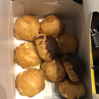 Beard Papa's - Desserts Near Me - Los Angeles, California