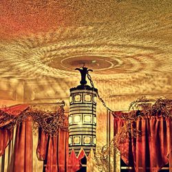 Morin's Victorian Hideaway - The main dining room