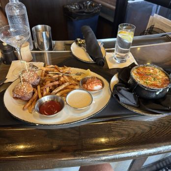 Harry & Izzy's - Lunch special - Steakhouses Near Me - Indianapolis, Indiana