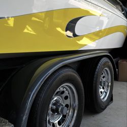 Custom Trailer Solutions - Axle service all done before heading to the river !!!