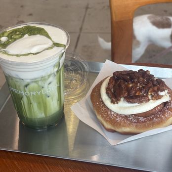 MEMORYLOOK - Matcha einspanner and pecan roll/donut - Cafes Near Me - Los Angeles, California MEMORYLOOK - Matcha einspanner and pecan roll/donut - Cafes Near Me - Los Angeles, California