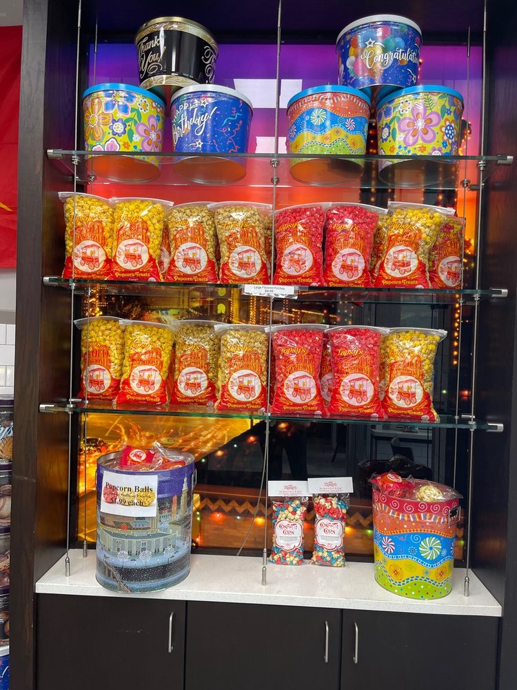 TOPSY’S POPCORN Updated October 2024 14 Photos & 13 Reviews 7311