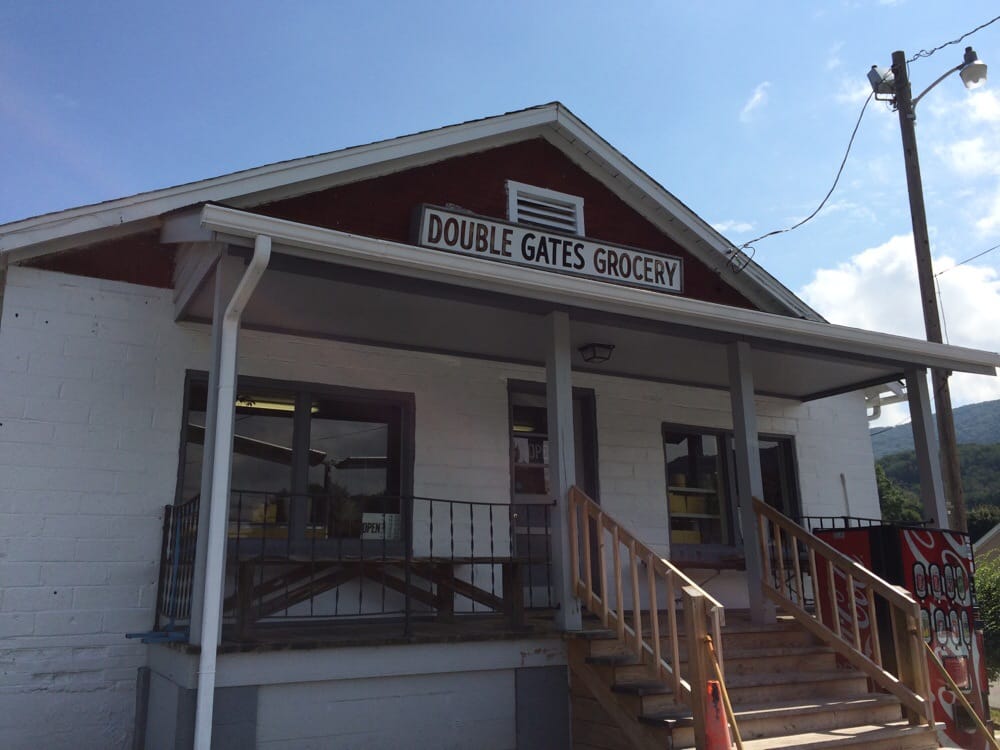 Food from Double Gates Grocery