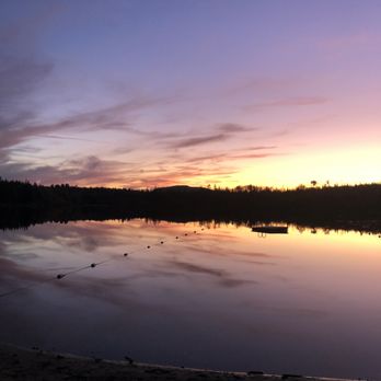 Mountain Lake Camping Resort - Sunset at the lake. - Campgrounds Near Me - Lancaster, New Hampshire Mountain Lake Camping Resort - Sunset at the lake. - Campgrounds Near Me - Lancaster, New Hampshire