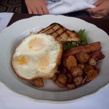 Coast - Alder smoked bacon, free range eggs, potatoes, toast & salad - Seafood Near Me - Vancouver, British Columbia