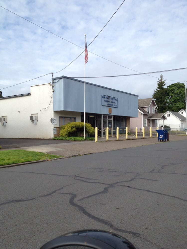 US POST OFFICE Updated October 2024 10 Reviews 770 Maple St