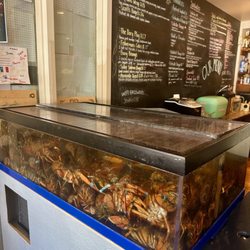 Dory Mates - Lobster tank