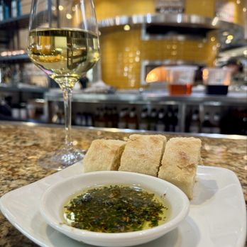 California Pizza Kitchen - Kim Crawford Sauvignon Blanc - Pizza Near Me - Rancho Cucamonga, California California Pizza Kitchen - Kim Crawford Sauvignon Blanc - Pizza Near Me - Rancho Cucamonga, California