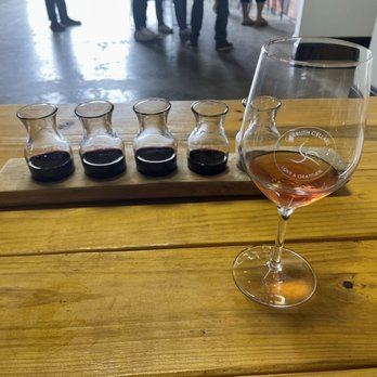 Tipping Pint Brewing - Red wine flight (with a rose) - Brewpubs Near Me - Oceanside, California Tipping Pint Brewing - Red wine flight (with a rose) - Brewpubs Near Me - Oceanside, California