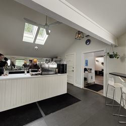 Madcap Coffee - Entrance