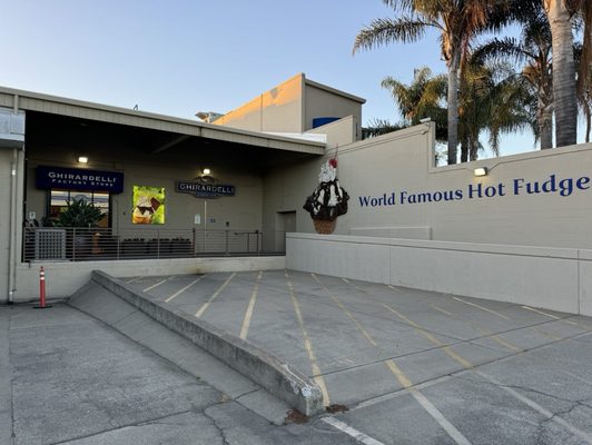 Ghirardelli Ice Cream & Chocolate Factory Outlet by null