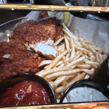 Craggy Range Bar & Grill - Fish and chips - American Near Me - Whitefish, Montana
