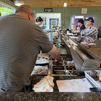 Jandy Oyster - Bar w guys shucking - Seafood Markets Near Me - Tillamook, Oregon
