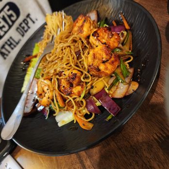 Hokkaido - a plate of noodles with shrimp and vegetables - Sushi Bars Near Me - Charleston, South Carolina Hokkaido - a plate of noodles with shrimp and vegetables - Sushi Bars Near Me - Charleston, South Carolina