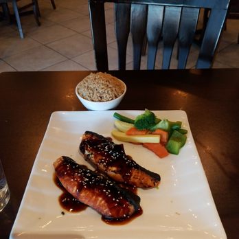Lu's Sushi & Chinese - Salmon Teryaki - Sushi Bars Near Me - Wheaton, Illinois
