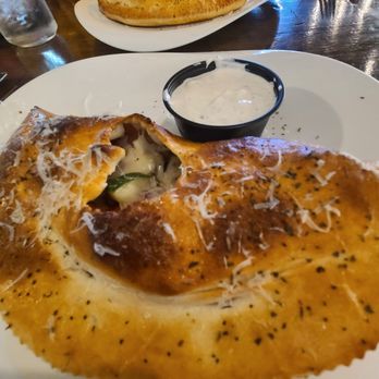 Sauce on the Side - Gyro Anniversary - Italian Near Me - Chesterfield, Missouri Sauce on the Side - Gyro Anniversary - Italian Near Me - Chesterfield, Missouri