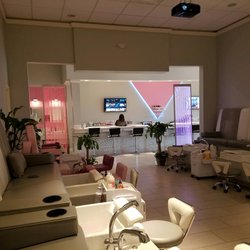 Neo Nail Spa - Pedi room