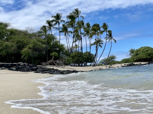 Makalawena Beach by null
