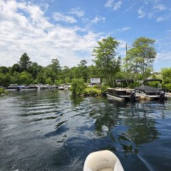 Lakeview Marine - Slip entrance