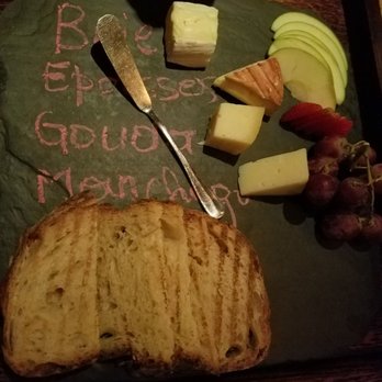 DiWine - Wine Bars Near Me - Astoria, New York DiWine - Wine Bars Near Me - Astoria, New York