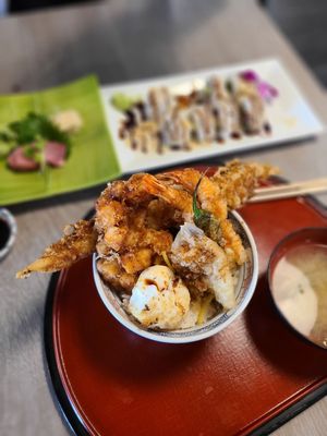 Tendon Tempura Carlos Jr by null