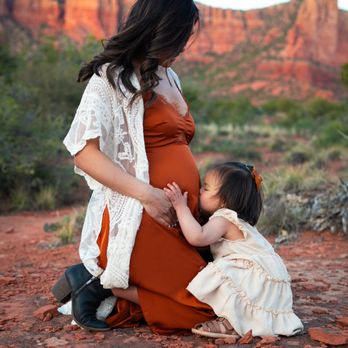 Maia Stone Photography - Sedona Maternity Photography - Boudoir Photography Near Me Maia Stone Photography - Sedona Maternity Photography - Boudoir Photography Near Me