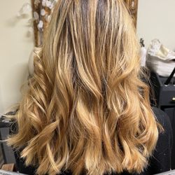 Dragonflys Hair & Nail Boutique - Finished with with some cute waves