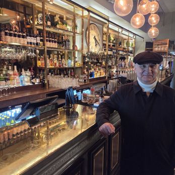 Browns - Covent Garden - Wine Bars Near Me - London, XGL Browns - Covent Garden - Wine Bars Near Me - London, XGL