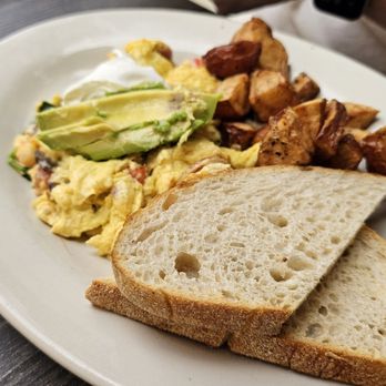 Sunset Grill - New digs and the breakfasts are still perfect! - American Near Me - Fredericksburg, Texas Sunset Grill - New digs and the breakfasts are still perfect! - American Near Me - Fredericksburg, Texas