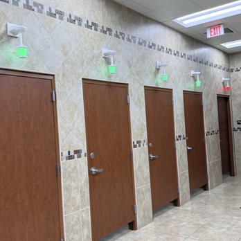 Buc-ee's - Immaculate restrooms - Convenience Stores Near Me - Berthoud, Colorado