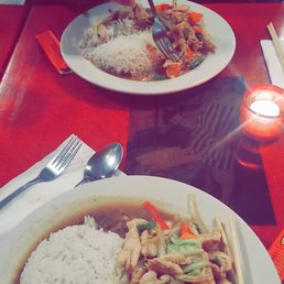 Chicken Pad Khing- chicken and vegetables in a soy ginger sauce, served with white rice Chicken Pad Khing- chicken and vegetables in a soy ginger sauce, served with white rice