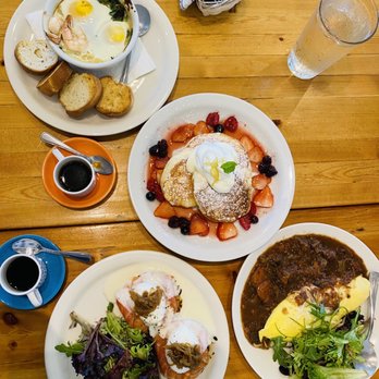 Cream Pot - Beef stew omelette, salmon benedict, baked eggs with shrimp and their famous soufflé. - Breakfast & Brunch Near Me - Honolulu, Hawaii Cream Pot - Beef stew omelette, salmon benedict, baked eggs with shrimp and their famous soufflé. - Breakfast & Brunch Near Me - Honolulu, Hawaii