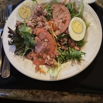Hamilton's On Magnolia - Side salad - New American Near Me - Auburn, Alabama Hamilton's On Magnolia - Side salad - New American Near Me - Auburn, Alabama