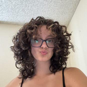 Luna Y Sol - Haircut By Hector - Hair Stylists Near Me - Pasadena, California