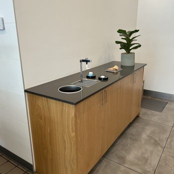 Somisomi - Water dispenser - Ice Cream & Frozen Yogurt Near Me - Bellevue, Washington Somisomi - Water dispenser - Ice Cream & Frozen Yogurt Near Me - Bellevue, Washington